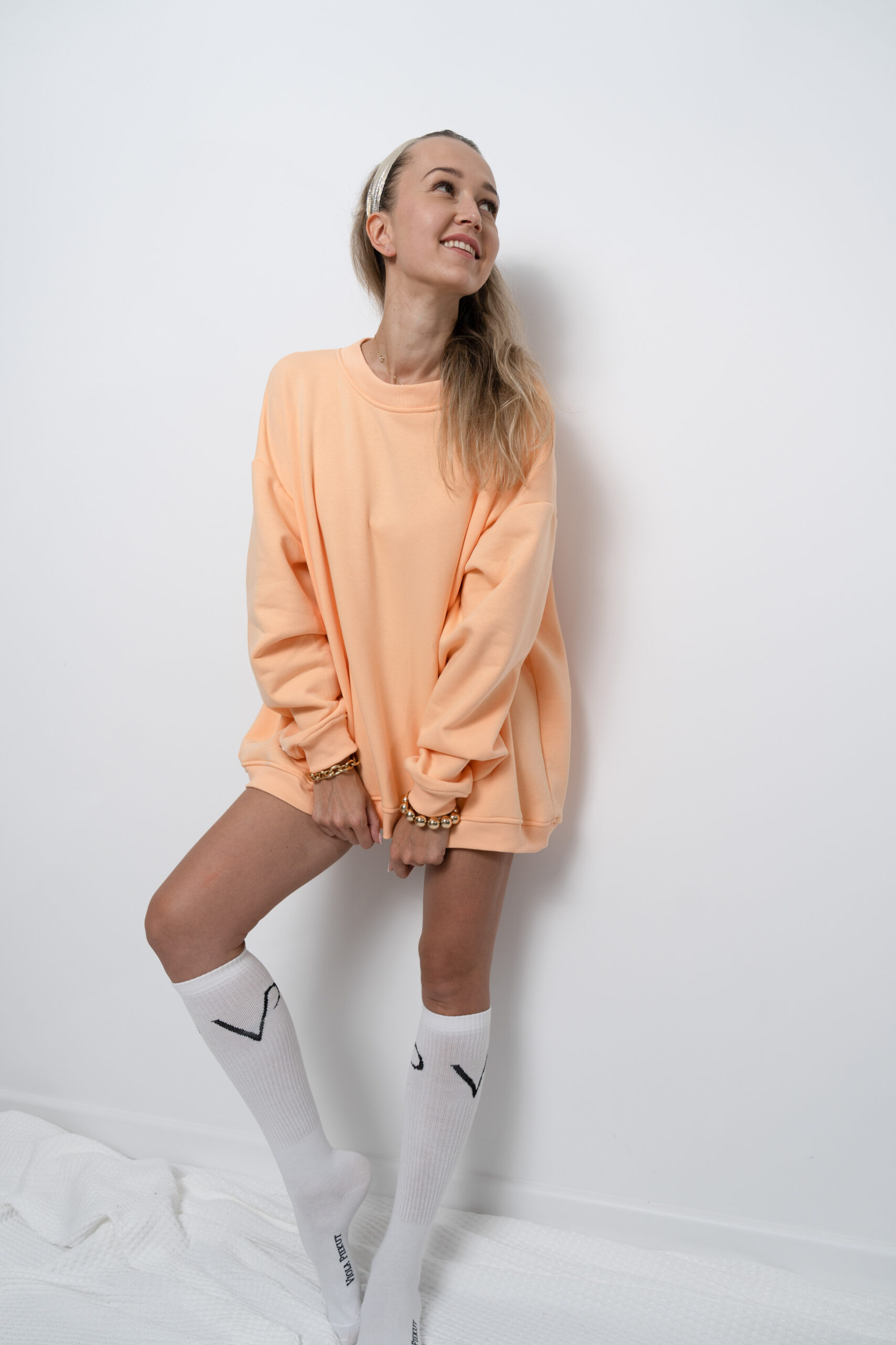 Bluza oversize z miękkiej bawełny - brzoskwiniowy - obrazek 3