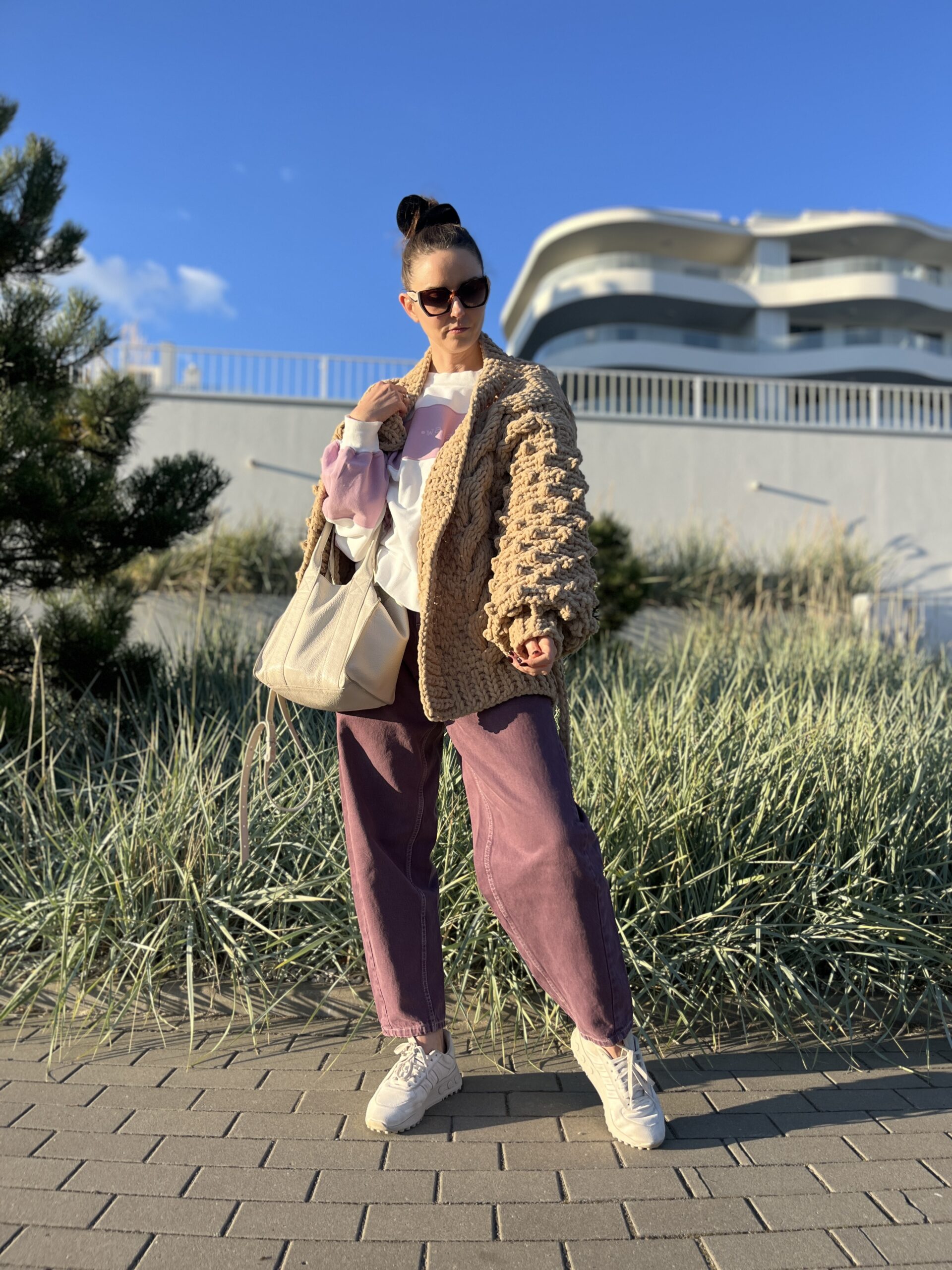 Karmelowy sweter handmade oversize